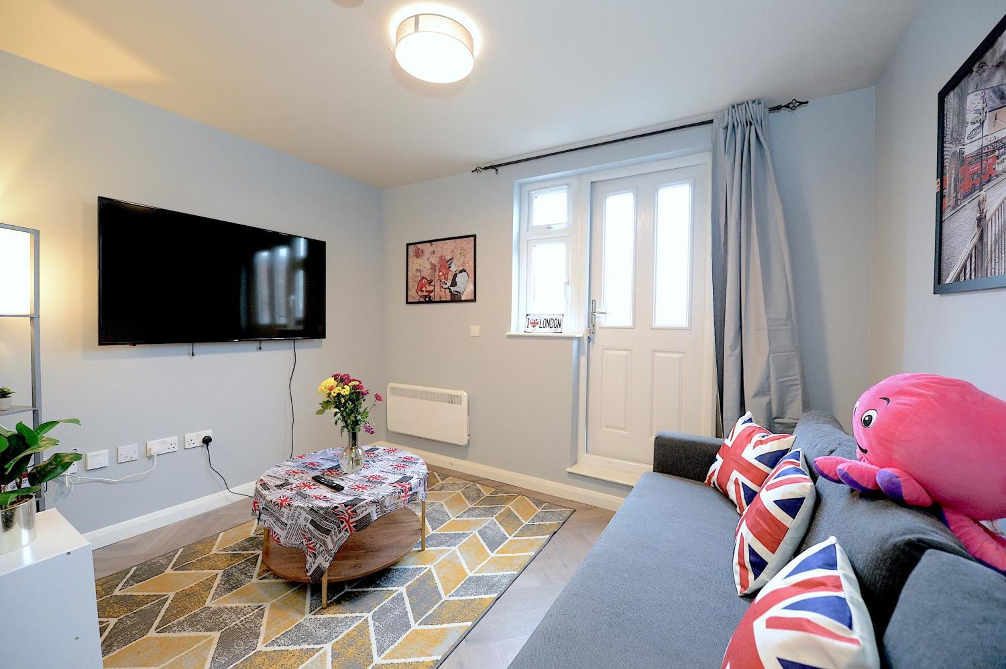 2 Bed Terraced Flat Piccadilly Line Londres Exterior foto